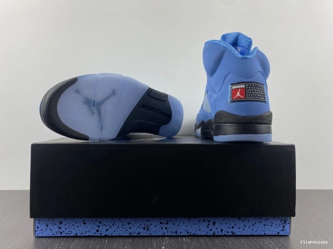 UNC DV1310-401 5 Air Jordan 0818